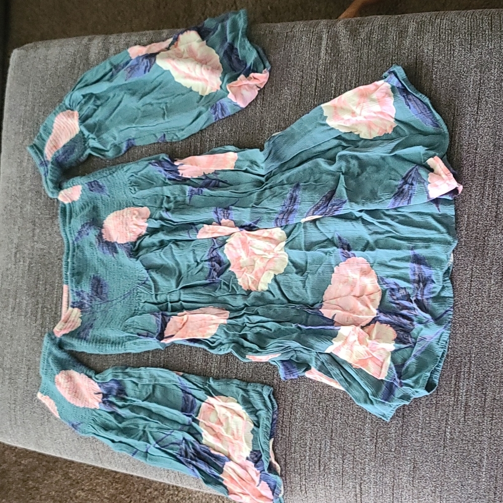 Billabong off the shoulder top